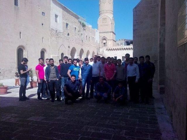 Siirtli Gençler Hasankeyf Ve Mardin’i Gezdi