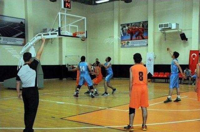 Şehitkamil Belediyesi Basketbol Gençlik Kupası’nda Hava Atışı Yapıldı