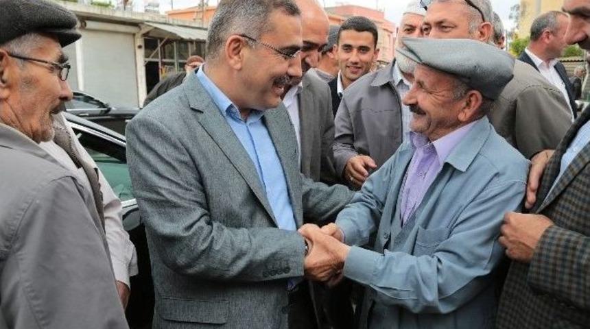 &Ccedil;elikcan Adaylar İle K&ouml;yleri Gezdi