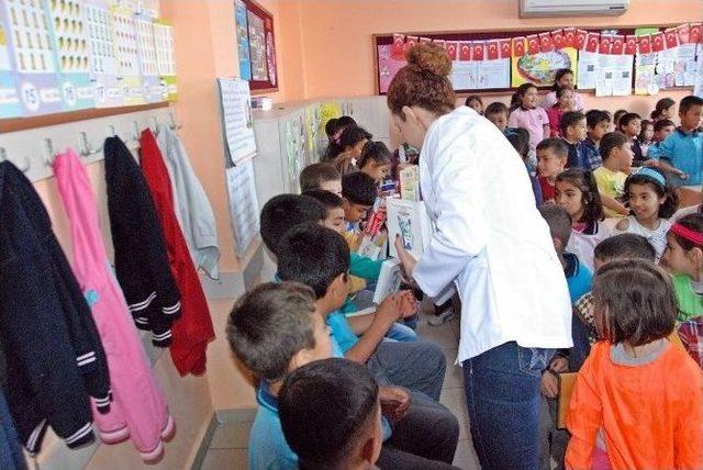 Demre&rsquo;de &Ouml;ğrencilere Diş Sağlığı Eğitimi Verildi 1