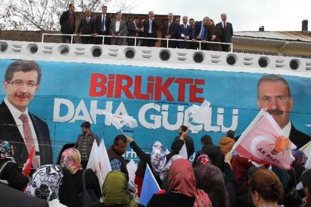 Ak Parti Den Se&ccedil;im B&uuml;rosu A&ccedil;ılışı