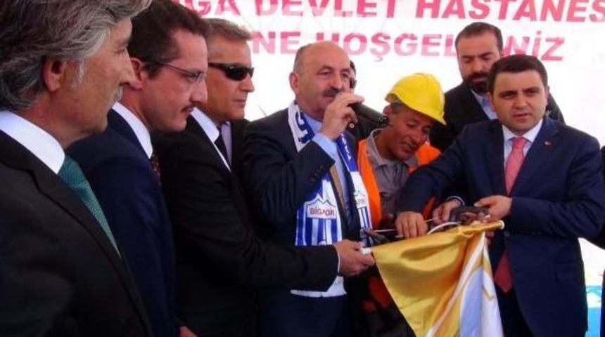 M&uuml;ezzinoğlu'ndan Muhalefete: Cır Cır &Ouml;t&uuml;ş&uuml;yorlar