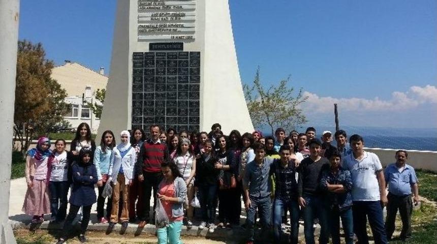 &Ouml;ğrenciler &Ccedil;anakkale&rsquo;yi Gezdi