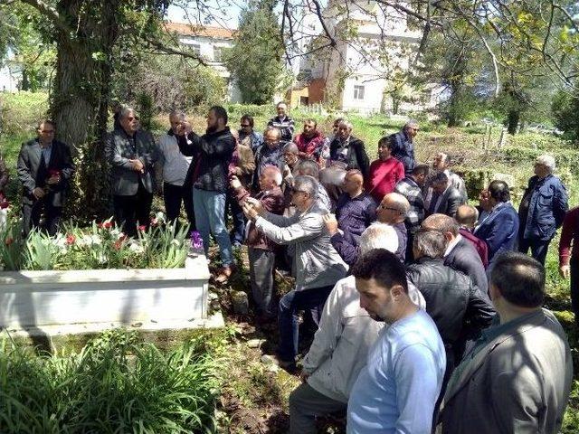 Fikri Sönmez Mezarı Başında Anıldı 1