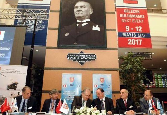 Fotoğraflar // Idef 2015 te "savunma Sanayii İ&ccedil;in Araştırmacı Yetiştirme Programı" Protokol&uuml; Imzalandı 2