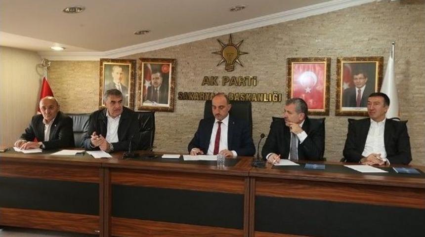 Zeki To&ccedil;oğlu: "sakarya&rsquo;da B&uuml;y&uuml;k Değişim Yaşanacak"