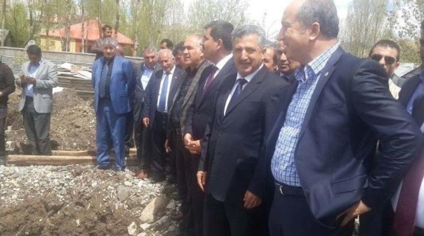 Ak Partili Işık Temel Atma T&ouml;renine Katıldı
