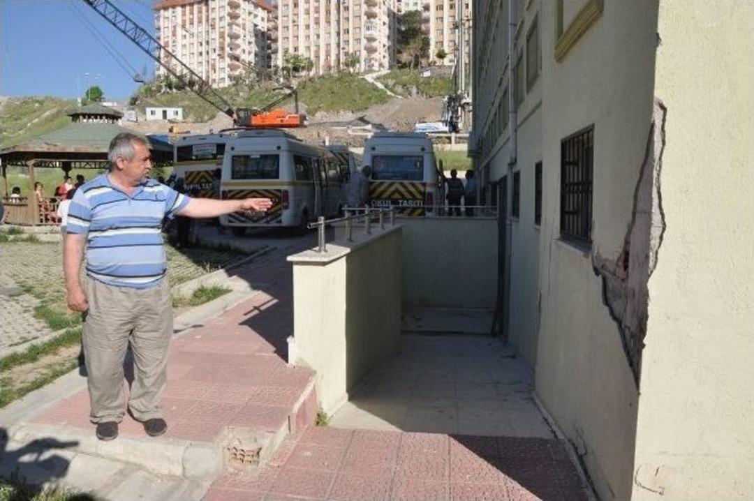 Toki Başkan Yardımcısı Şahin: &ldquo;evleri Boşaltmaya L&uuml;zum Yok&rdquo;