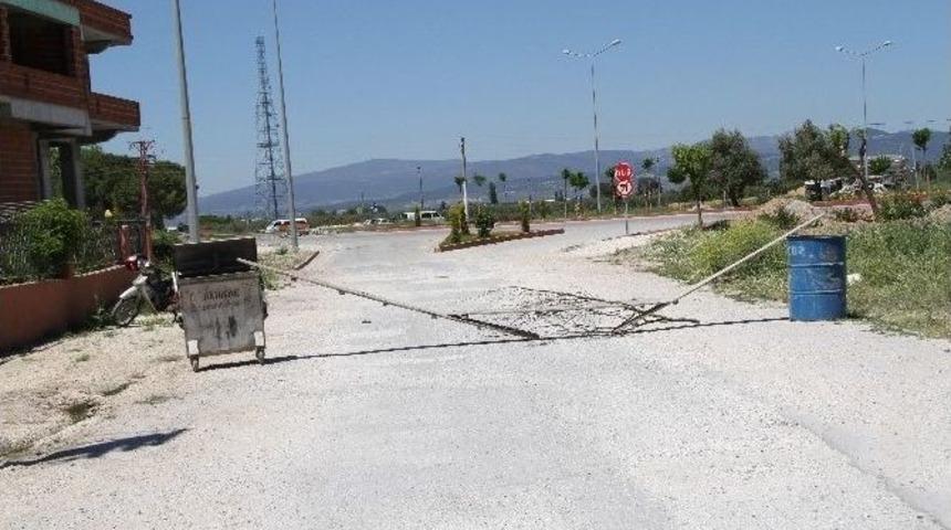 Mahalleliden &ldquo;toz&rdquo; Eylemi