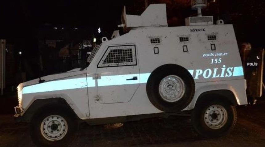 Mustafa Ceceli Konserinde Biber Gazlı M&uuml;dahale: 11 G&ouml;zaltı