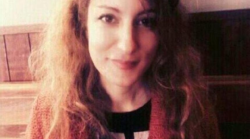 M&uuml;zisyen Değer Deniz Evinde &Ouml;ld&uuml;r&uuml;lm&uuml;ş Olarak Bulundu