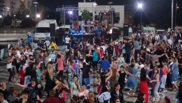 Bursa da Romanlar Hıdrellez Şenliği nde Eğlendi 3