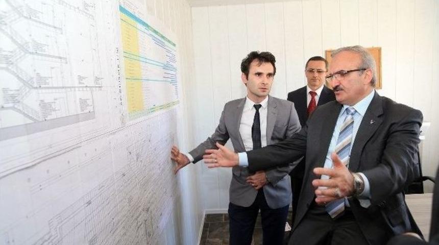 Bursa Valisi M&uuml;nir Karaloğlu: