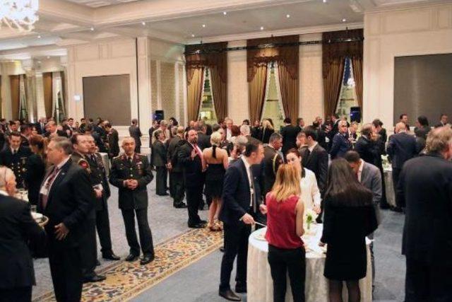 Bakan Yılmaz dan 2 Bin Konuğa Boğaz da Akşam Yemeği 1