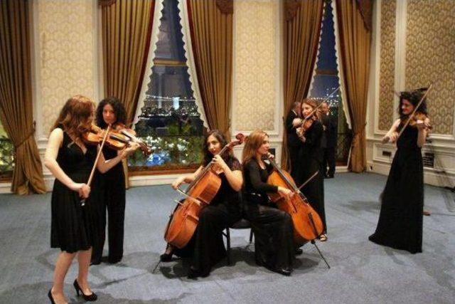 Bakan Yılmaz dan 2 Bin Konuğa Boğaz da Akşam Yemeği 3