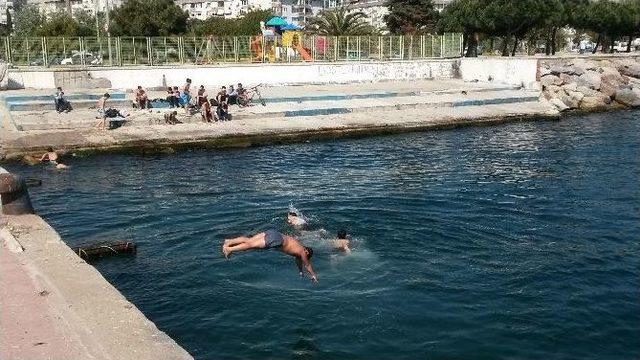 İstanbul’da Deniz Sezonunu Öğrenciler Açtı 2