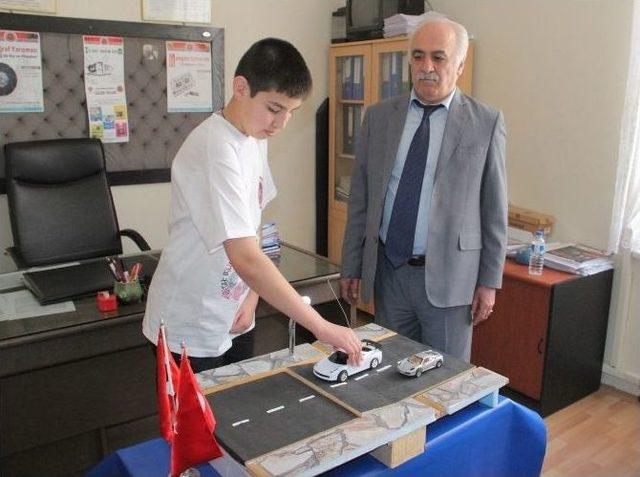 Ortaokul &Ouml;ğrencisinden Bedava Elektrik &Uuml;retecek Proje 3