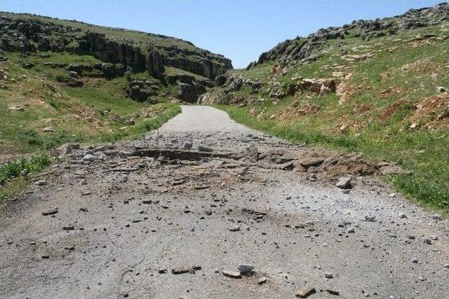 Silvan’da El Yapımı Bomba Patladı