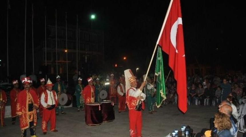 İncirliovalılar T&uuml;rk&ccedil;&uuml;l&uuml;k G&uuml;n&uuml; Ve Hıdırellez&rsquo;i Kutladı