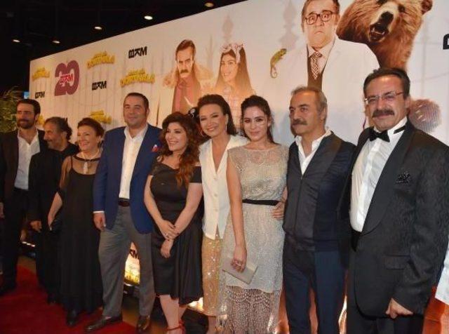 'niyazi Gül Dörtnala' Filmi Galasına Ünlü Akını