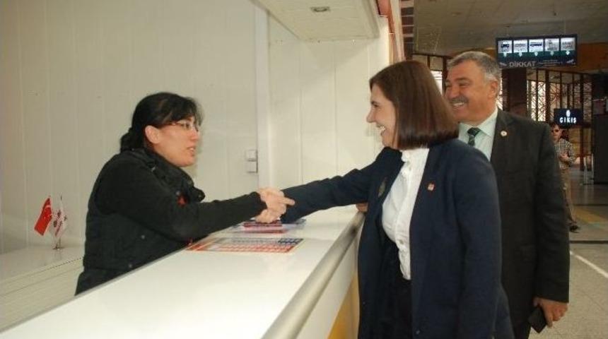 Otogardaki Firmaların Yarısı Kepenk Kapattı