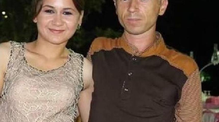 Uzaklaştırma Kararı Olan Eski Eşini Evine Aldı Bı&ccedil;aklandı