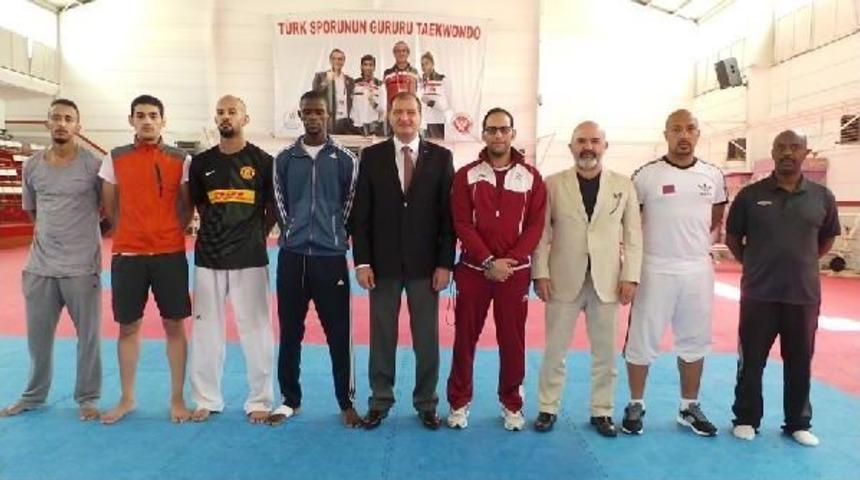 Katar Milli Tekvando Takımı, D&uuml;nya Tekvando Şampiyonası'na Ankara'da Hazırlanıyor