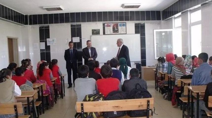 İzci Ortaokulu&rsquo;nda Erdemli Ve Başarılı Birey Projesi