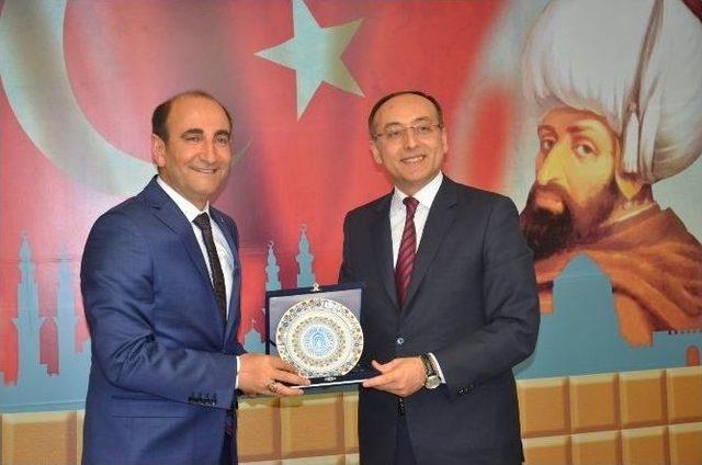 Uluslararası Yıldırım Beyazıd Han Sempozyumu 1