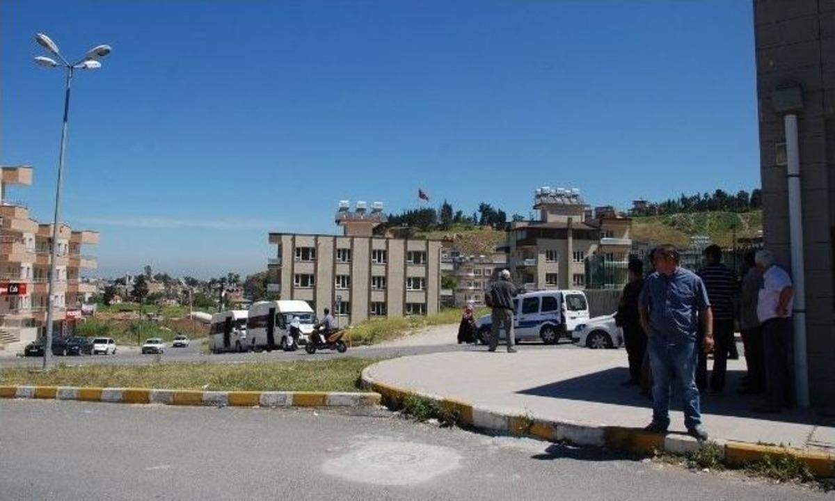 Dolmuş&ccedil;uların Anlaşmazlığı Vatandaşlar İ&ccedil;in &Ccedil;ileye D&ouml;n&uuml;şt&uuml;