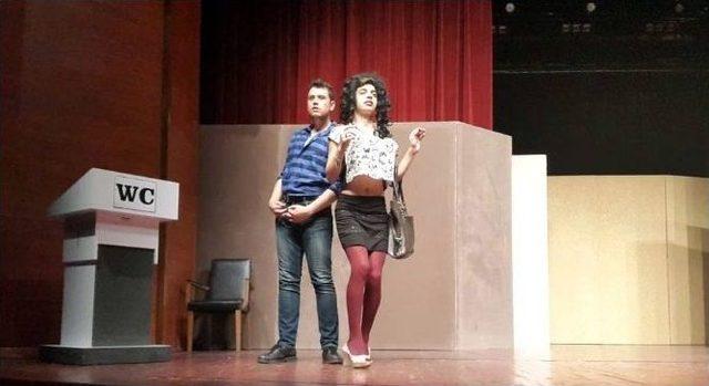 Mersinli Avukatlar Sahnede 1