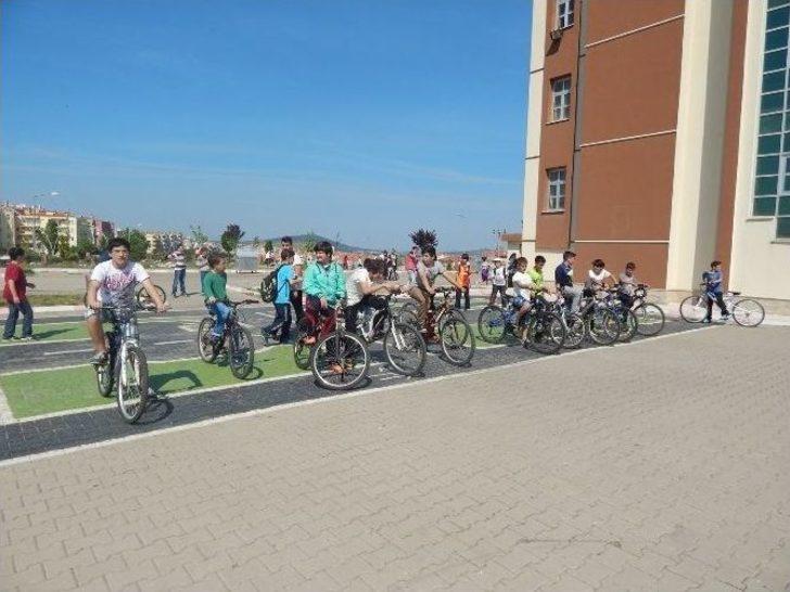 Okulda Hıdrelez Coşkusu G1