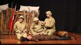 son Çanakkale, İzleyenleri Duygulandırıyor