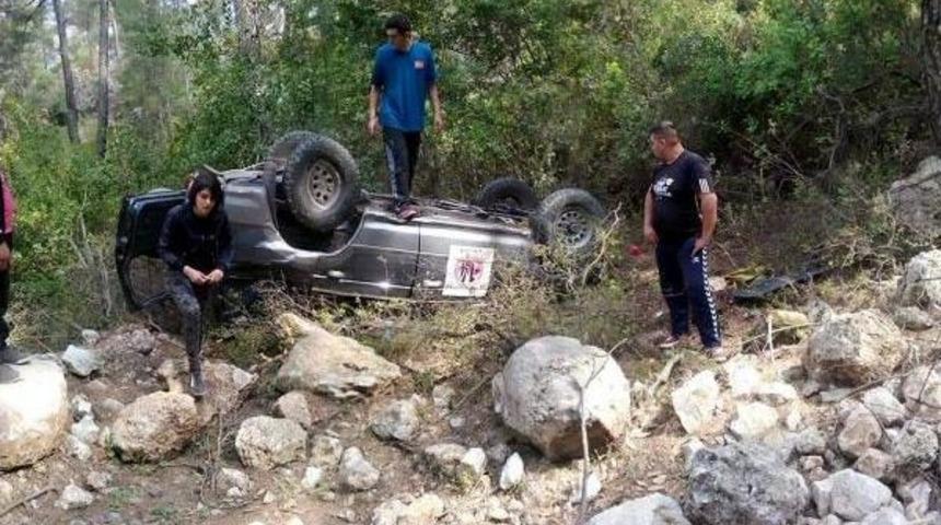 Off- Road Aracı Devrildi, 2 Sporcu &Ouml;l&uuml;mden D&ouml;nd&uuml;