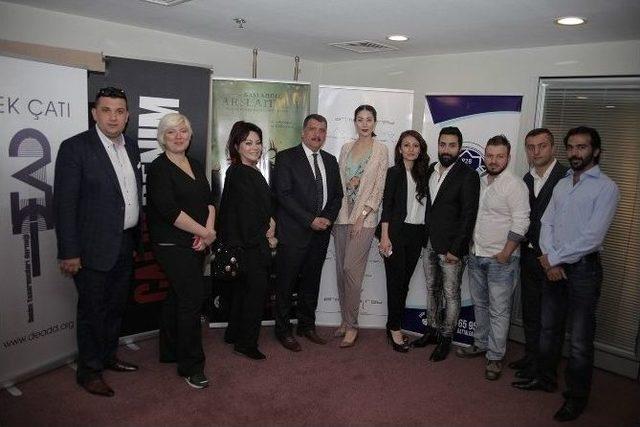 Tarih İle Moda B&uuml;t&uuml;nleşiyor 3