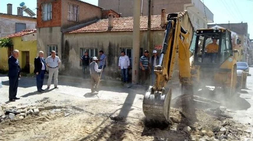 S&ouml;ke&rsquo;de Korhan Caddesi&rsquo;nde Yol Yenileme &Ccedil;alışması Başladı