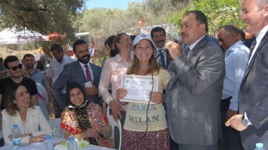 Orman Ve Su İşleri Bakanı, Seferihisar'da Hıdrellez Kutlamasına Katıldı