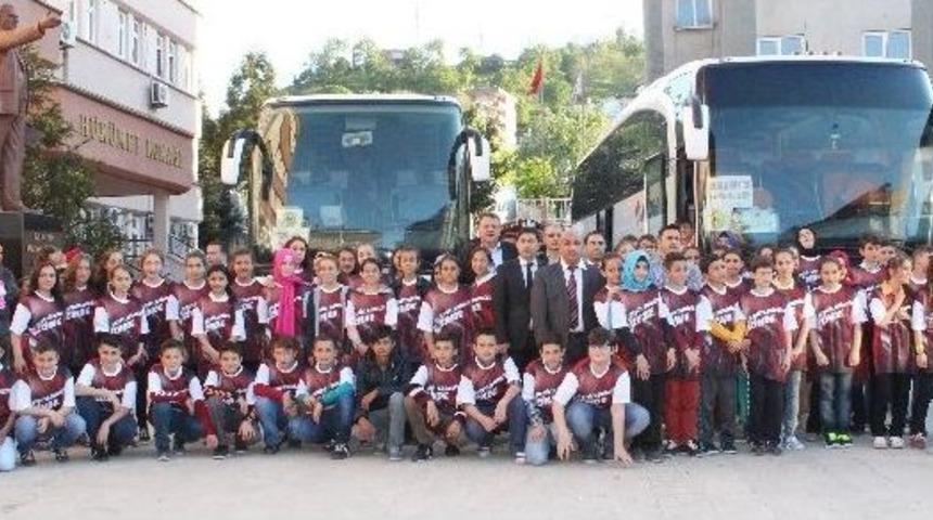 Başarılı &Ouml;ğrencilere &Ccedil;anakkale Gezisi