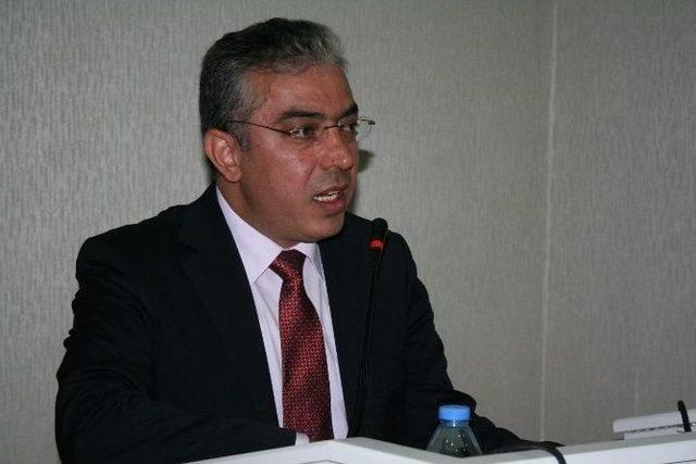 Kaü’de “türkiye’nin Yeni Anayasa İhtiyacı Ve Başkanlık Sistemi” Konuşuldu 1