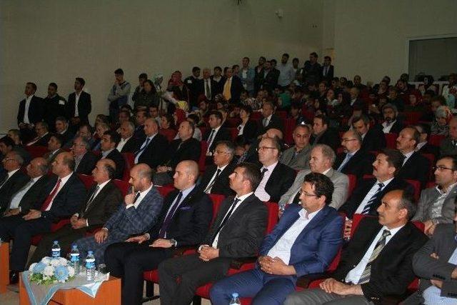 Kaü’de “türkiye’nin Yeni Anayasa İhtiyacı Ve Başkanlık Sistemi” Konuşuldu 2