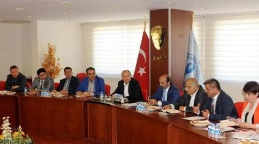 Nakliyeciler, K&ouml;pr&uuml; Yasağına &Ccedil;&ouml;z&uuml;m Arıyor