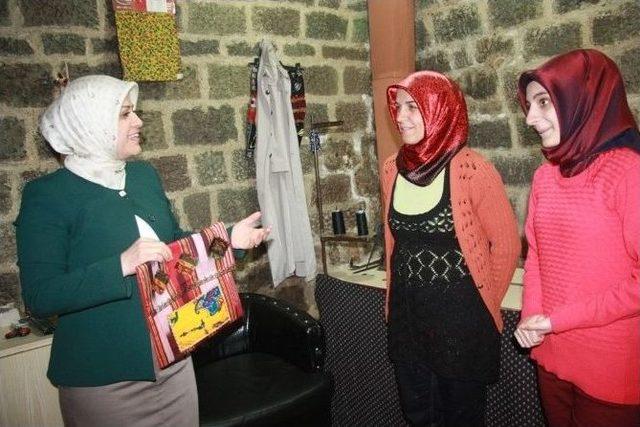Ak Parti Milletvekili Adayı K&ouml;seoğlu, Muhalefete &Ccedil;attı 1