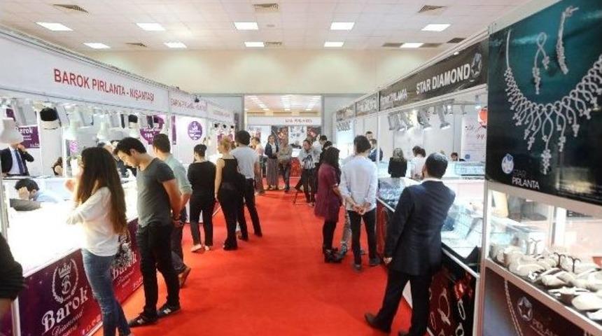 M&uuml;cevher Fırsat G&uuml;nleri Anneler G&uuml;n&uuml; İ&ccedil;in Kapılarını A&ccedil;tı