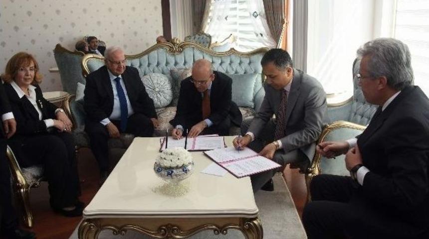 Gaziantep Eğitimine Hayırsever Desteği Devam Ediyor