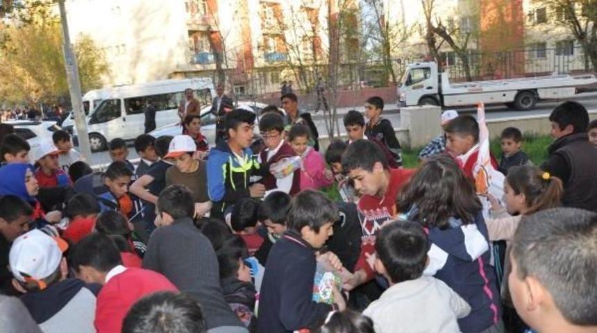 Davutoğlu: Muş'un Lalesini Sembol, Barış Dilini Egemen Kılalım (4)