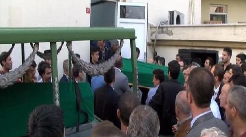 Çatalca'daki Kazada Ölen 3 Kişinin Cenazesi Adli Tıp'a Kaldırıldı