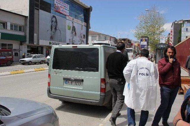 Erzincan&rsquo;da Banka Aracını Kriko İle Soymaya Kalkıştılar 2