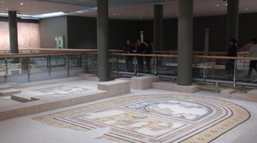 Mozaiklerin Son Hali Basın Mesupları G&ouml;sterildi