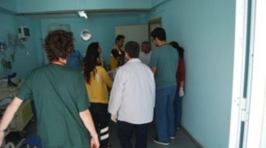 Trakt&ouml;r&uuml;n Altından Sağ &Ccedil;ıktı