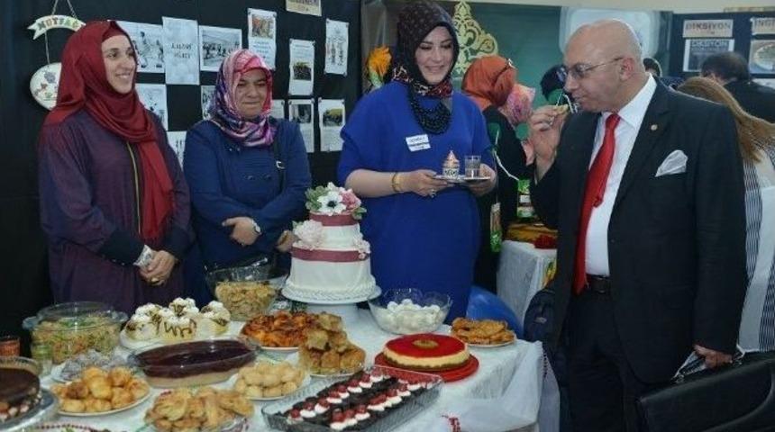 Ko-mek Başiskele Sergisi Dr. Halil İbrahim Erbıyık&rsquo;la A&ccedil;ıldı